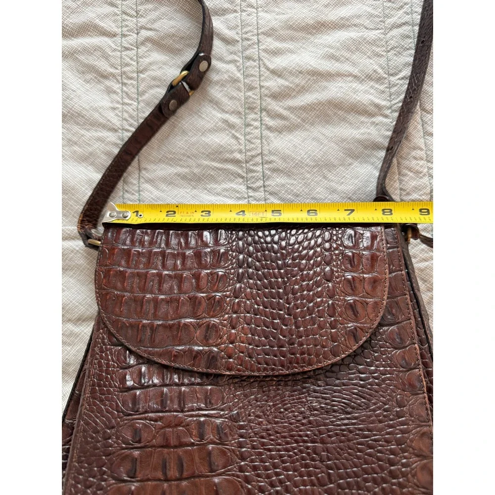Brahmin Brown Croc Embossed Leather Shoulder Crossbody Front Flap Bag Vintage